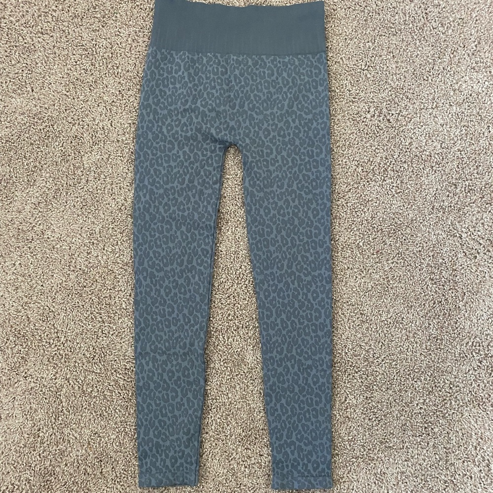 Attu leggings